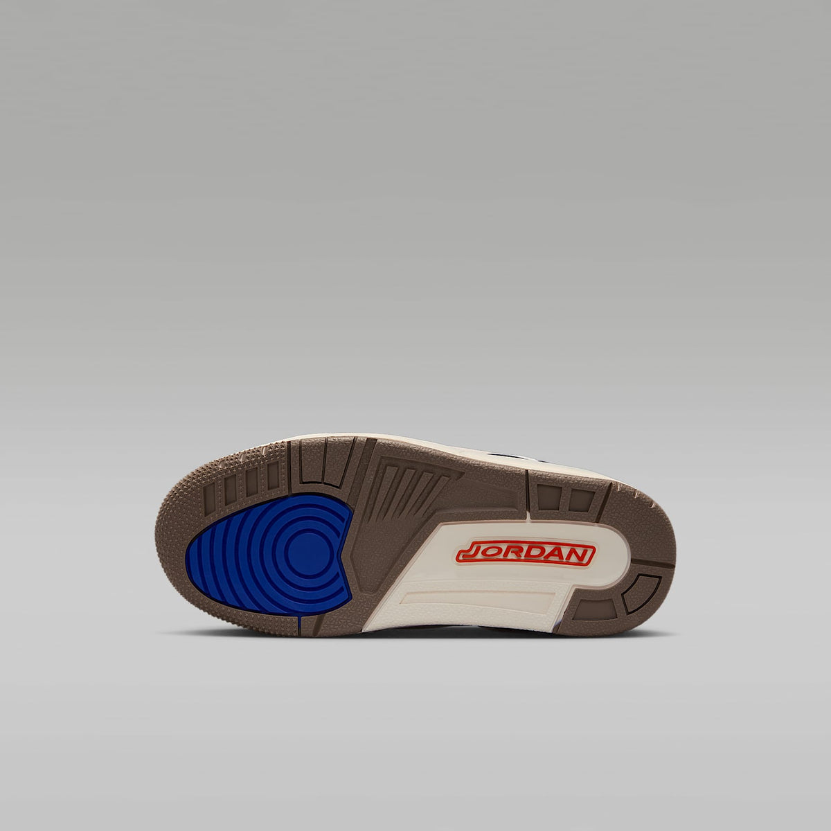 Jordan Spizike Low FC – Fantasma/Vela/Azul eléctrico/Rojo universitario – vista 2