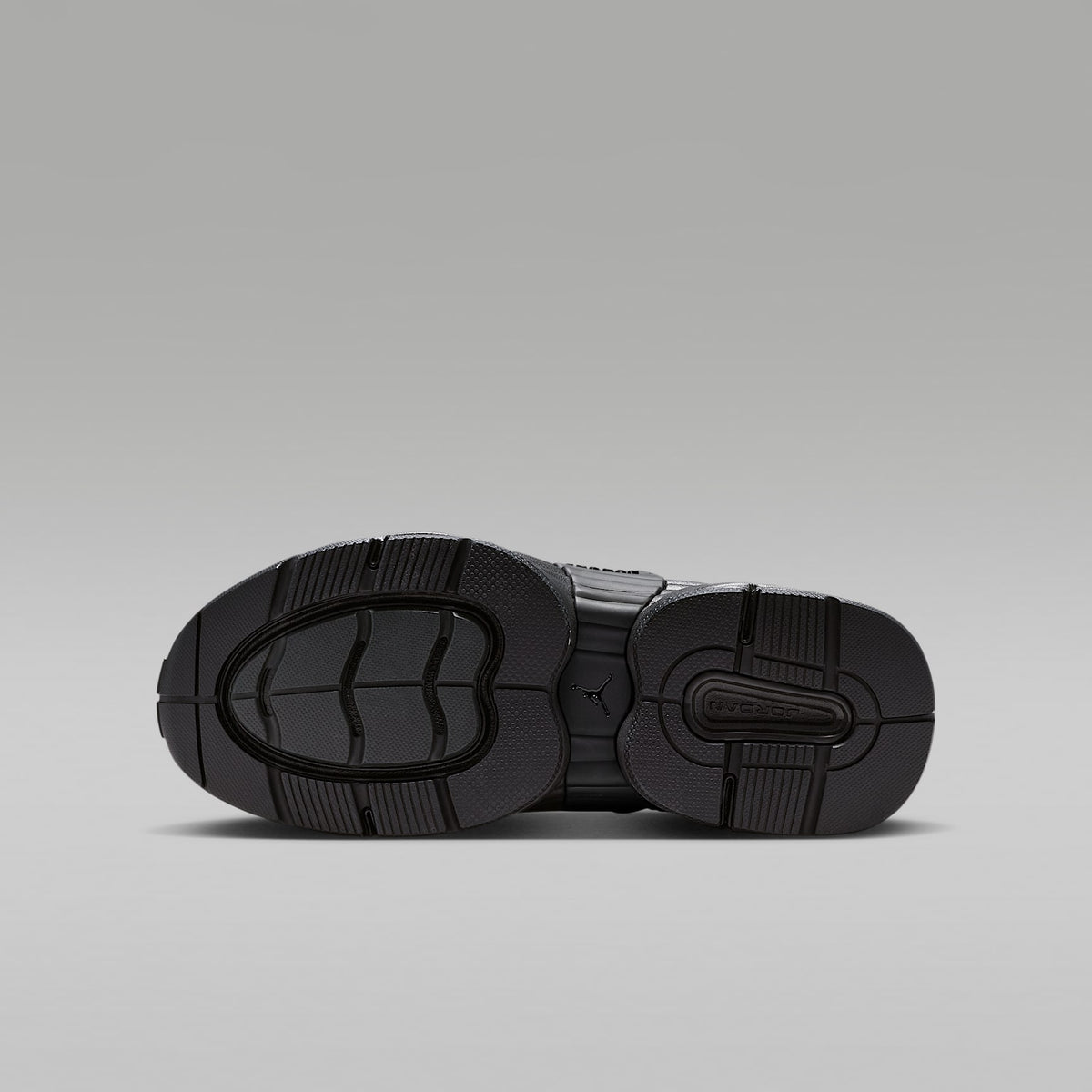Jordan Trunner O/S – Negro/Antracita/Negro – vista 2