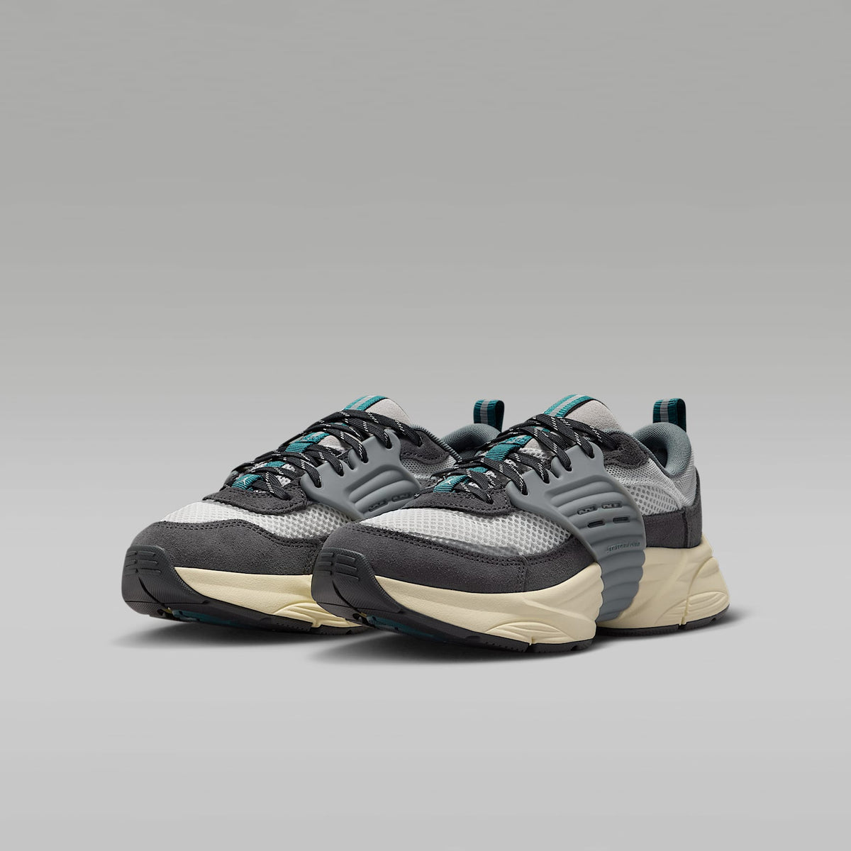 Jordan Trunner O/S – Polvo fotón/Antracita/Gris azulado/Verde ceniza – vista 5