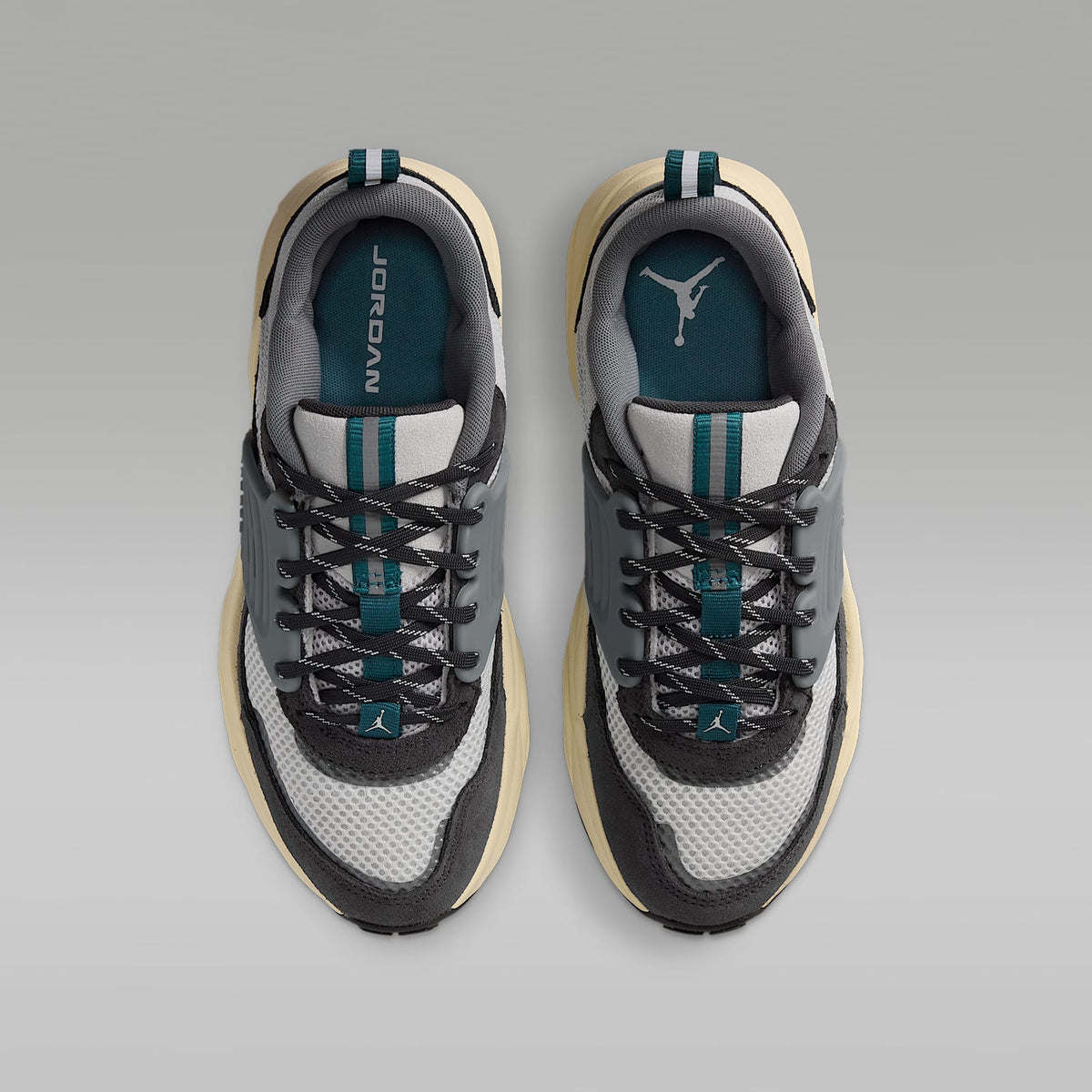 Jordan Trunner O/S – Polvo fotón/Antracita/Gris azulado/Verde ceniza – vista 4