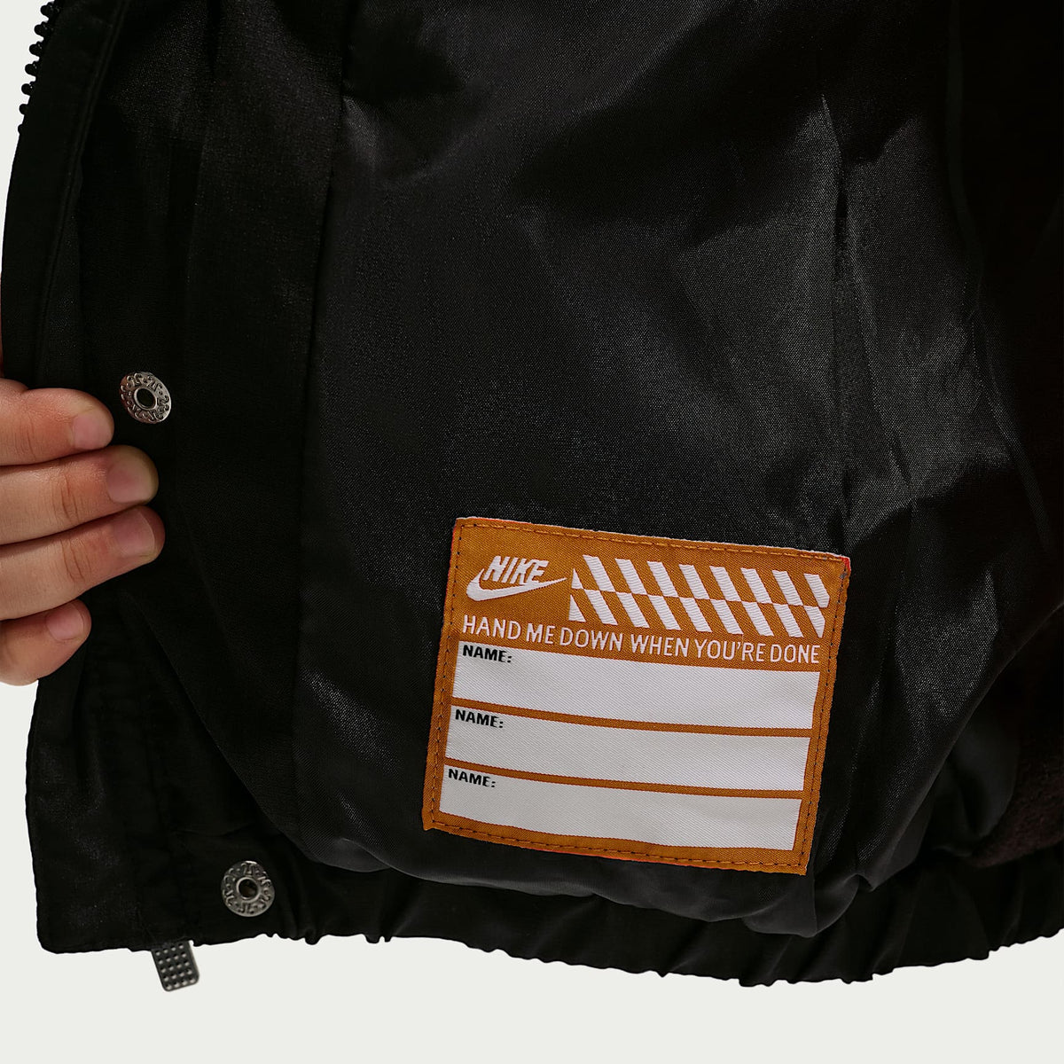 Chamarra acolchada Mixed Media con logotipo de jacquard para niños pequeños Nike – Negro – vista 6