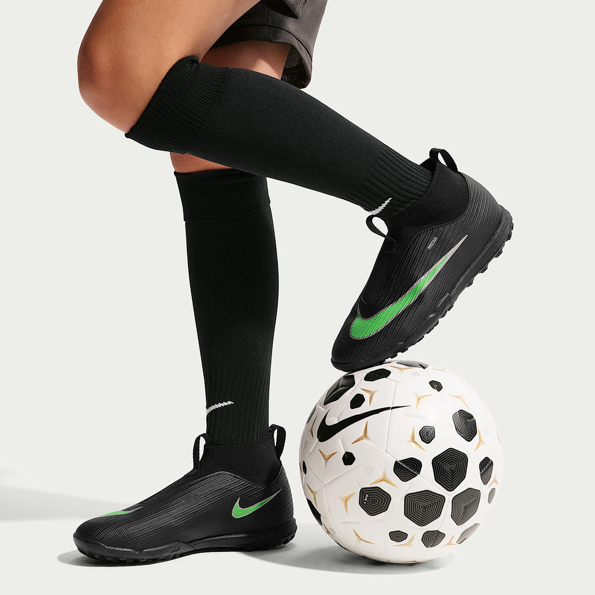 Nike Jr. Mercurial Superfly 11 Academy – Negro/Negro/Verde ilusión – vista 9