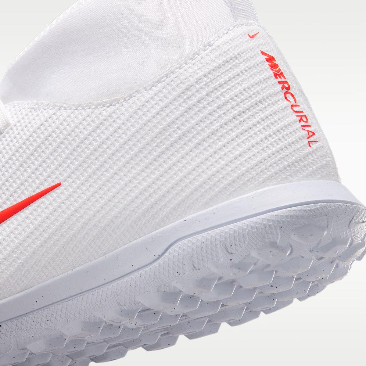 Nike Jr. Mercurial Superfly 11 Club – Blanco/Carmesí brillante/Difuso – vista 8