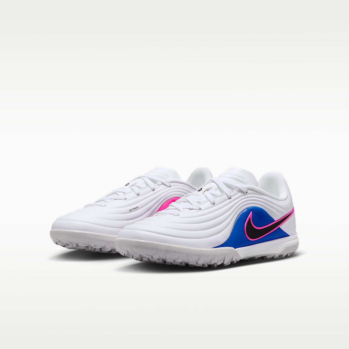 Nike Jr. Tiempo Maestro Academy – Blanco/Azul carrera/Avalancha rosa/Negro – vista 5