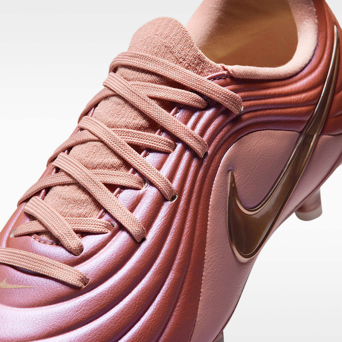 Nike Jr. Tiempo Maestro Academy LE – Bronce rojo metálico/Oro rosa metalizado – vista 8