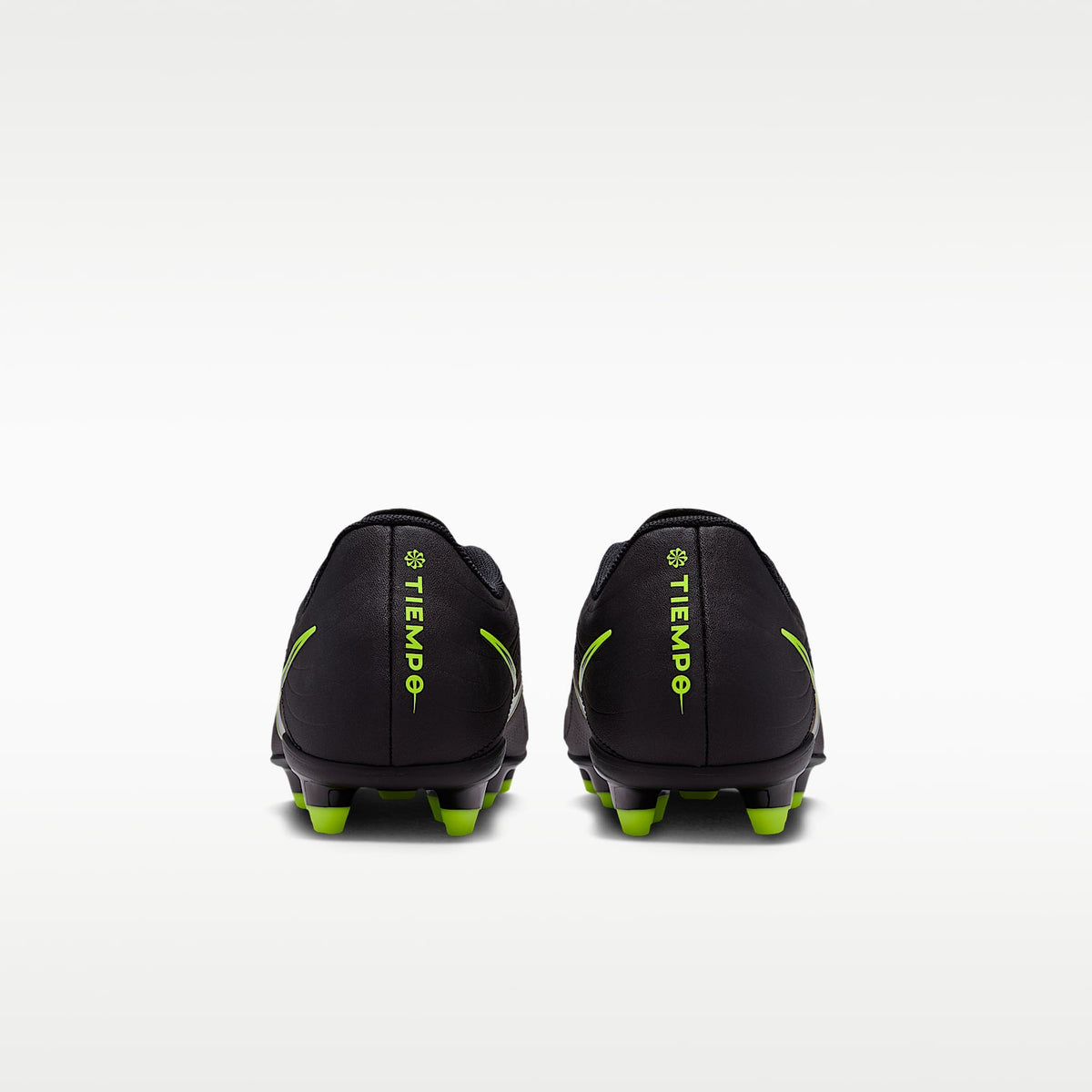 Nike Jr. Tiempo Maestro Club – Negro/Volt/Negro – vista 6