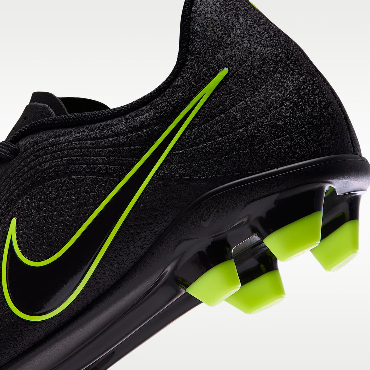Nike Jr. Tiempo Maestro Club – Negro/Volt/Negro – vista 9