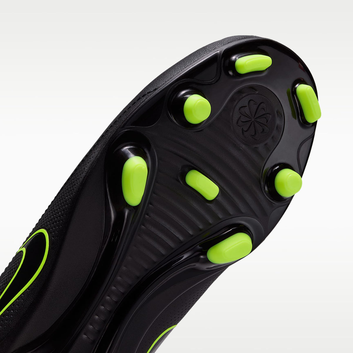 Nike Jr. Tiempo Maestro Club – Negro/Volt/Negro – vista 7