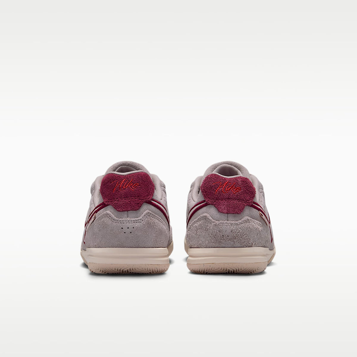 Nike Jr. Tiempo Streetgato PRM – Gris partícula/Rojo team/Tiza – vista 6