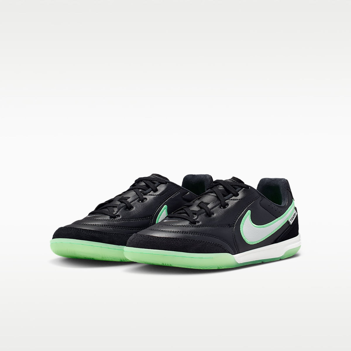 Nike Jr. Tiempo Streetgato – Negro/Negro/Verde ilusión – vista 5