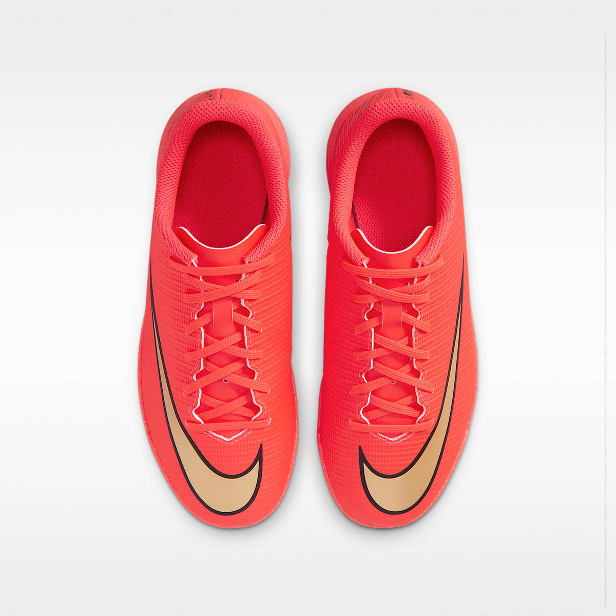 Nike Jr. Mercurial Vapor 17 Club – Carmesí brillante/Difuso – vista 4