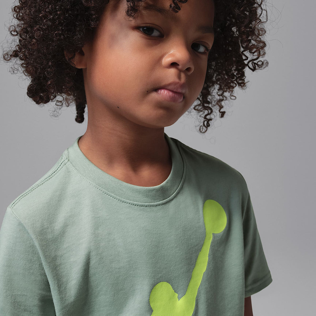 Conjunto Jumbo Jumpman de 2 piezas de shorts para niños talla pequeña Jordan – Azul – vista 4