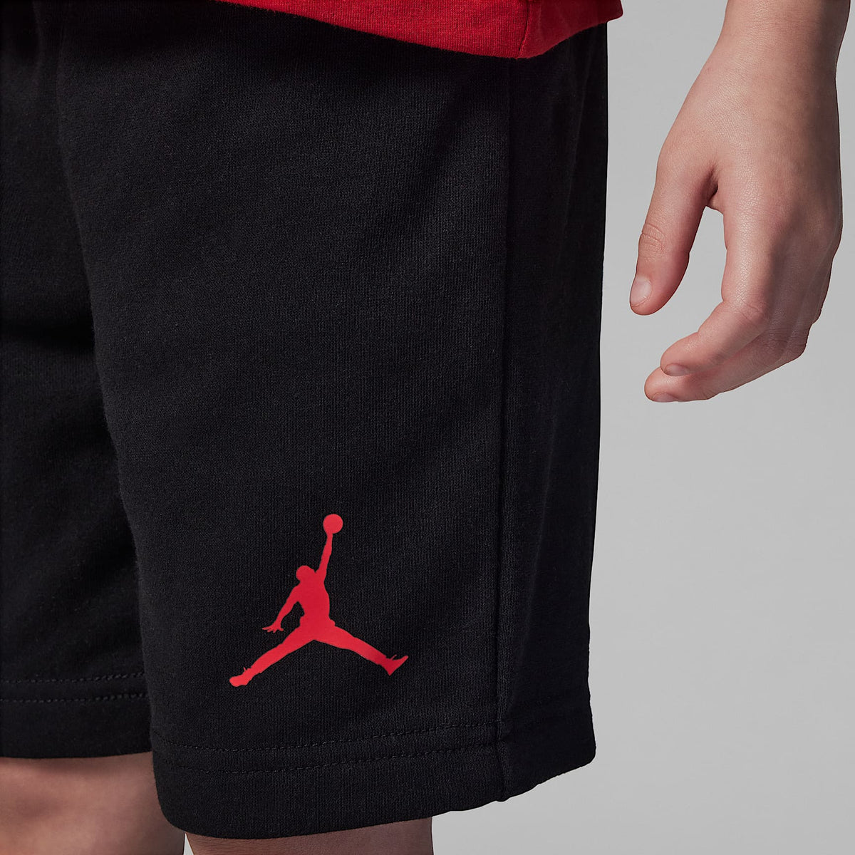 Conjunto Jumbo Jumpman de 2 piezas de shorts para niños talla pequeña Jordan – Negro – vista 4
