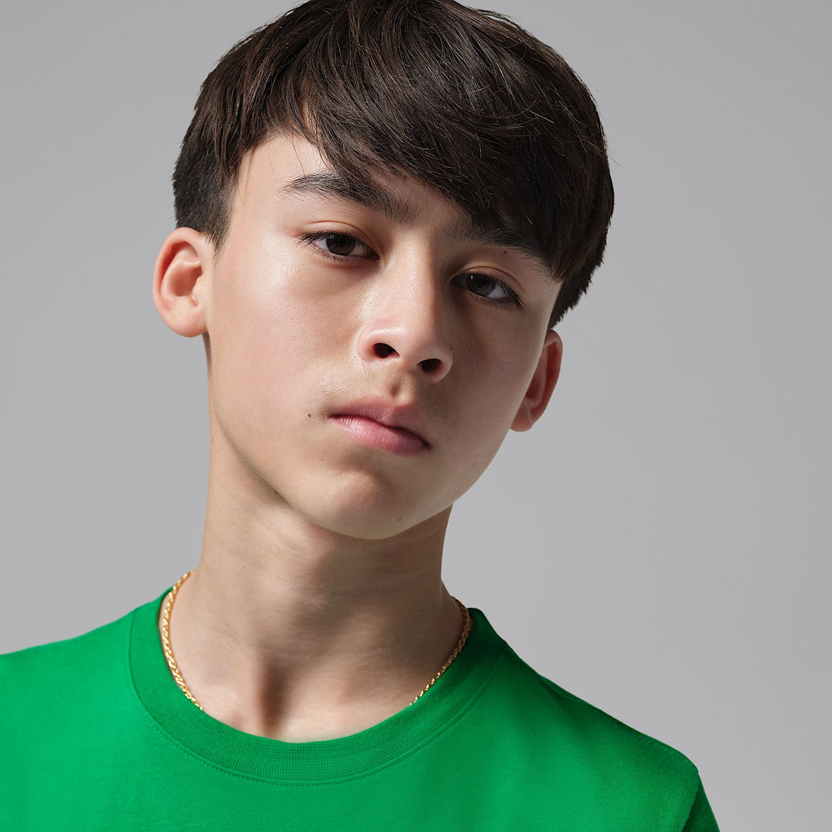 Playera bordada Jumpman Air para niños talla grande Jordan – Verde suerte – vista 3