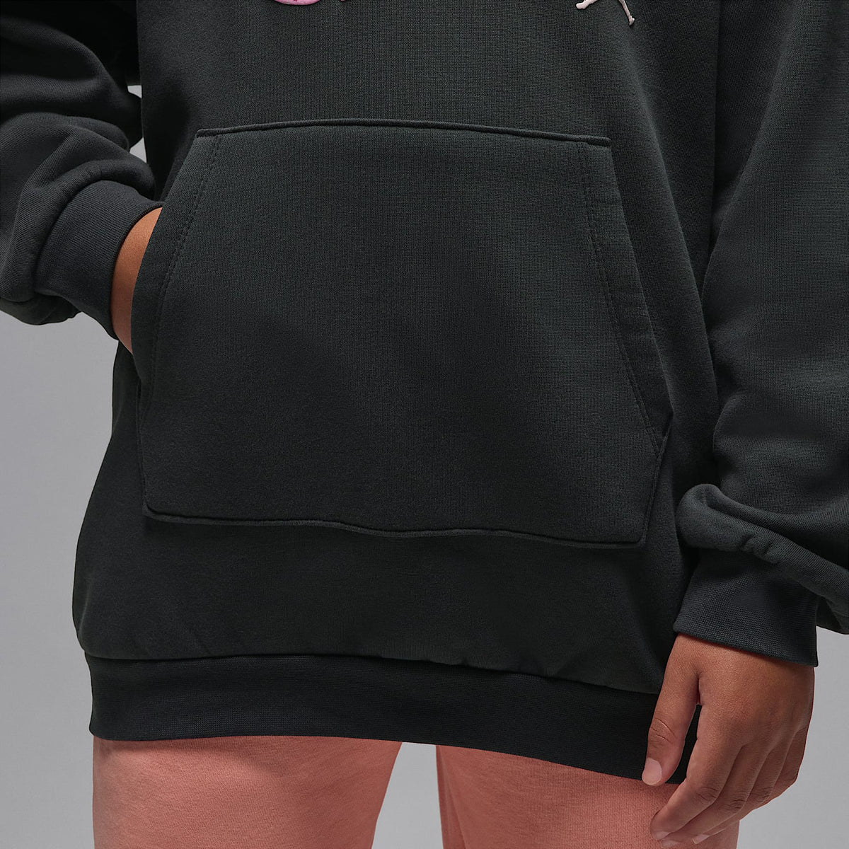 Sudadera con gorro sin cierre de satén oversized para niños talla grande Jordan Jumpman Club – Sombrío apagado – vista 5