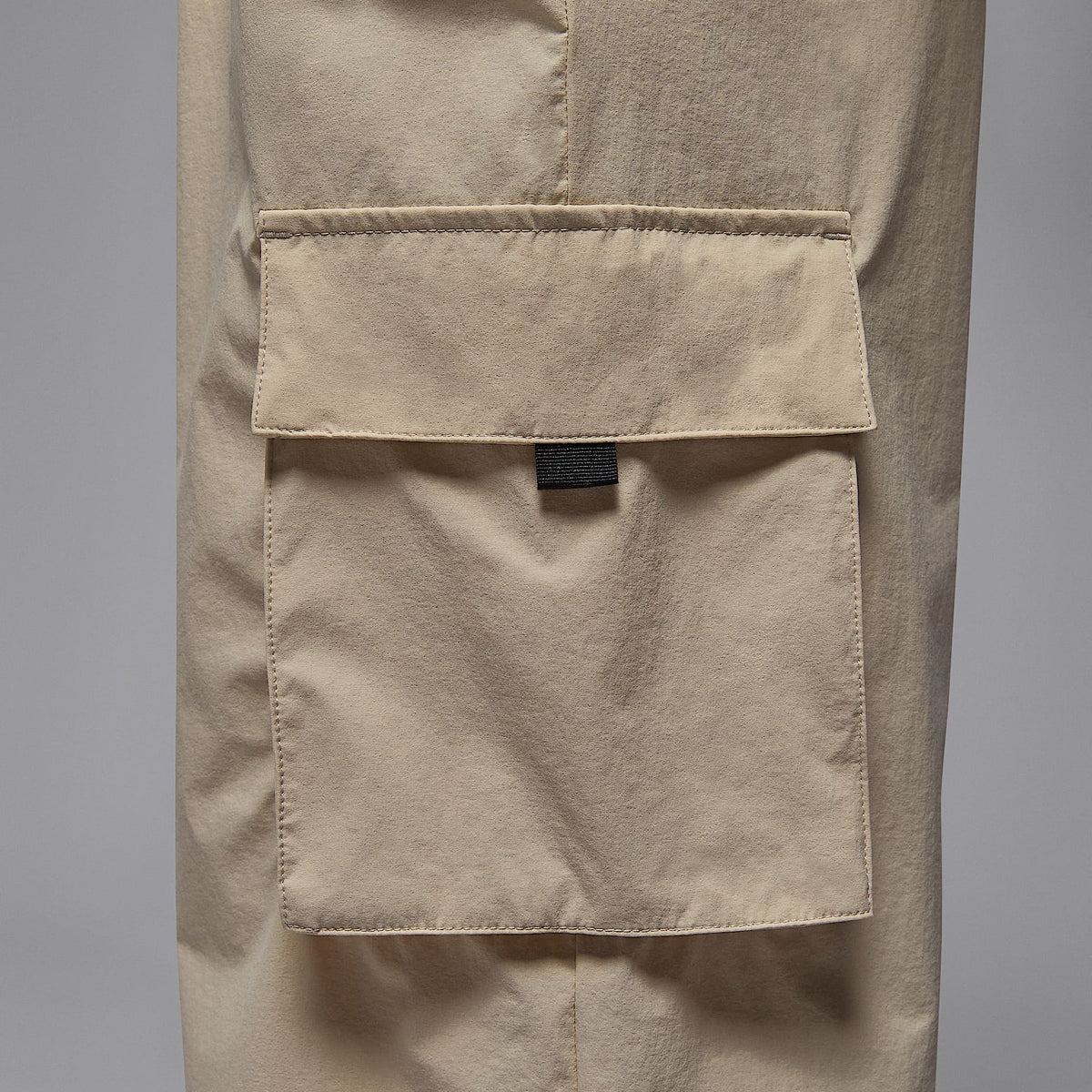 Pants cargo Post Up Open para niños talla grande Jordan – Café claro leyenda – vista 5