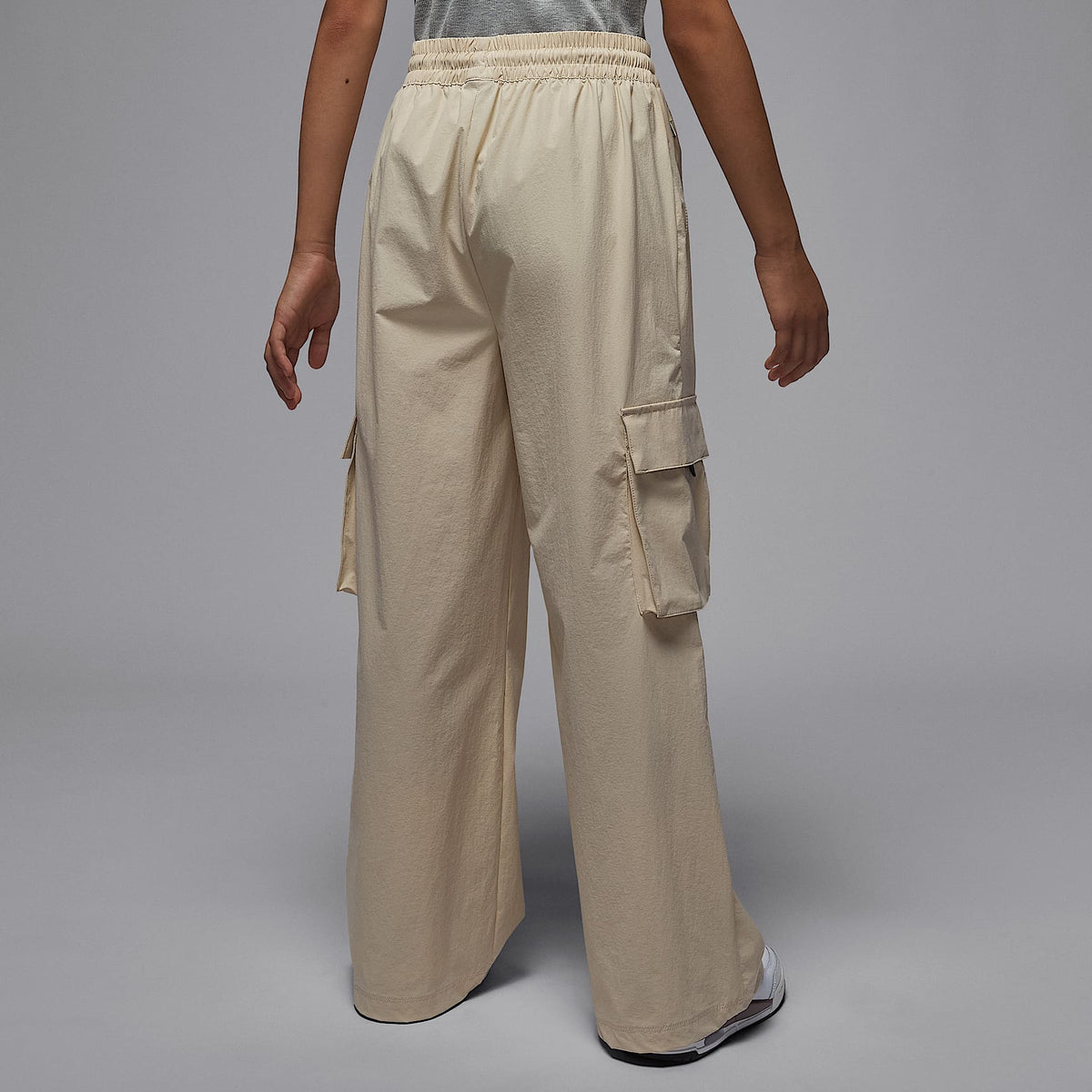 Pants cargo Post Up Open para niños talla grande Jordan – Café claro leyenda – vista 2