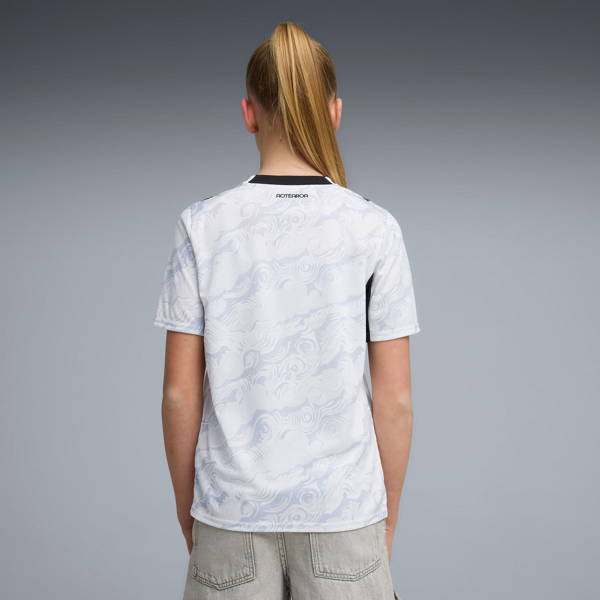 Jersey de futbol visitante de Nueva Zelanda juvenil – PUMA White-Silver Mist – vista 4