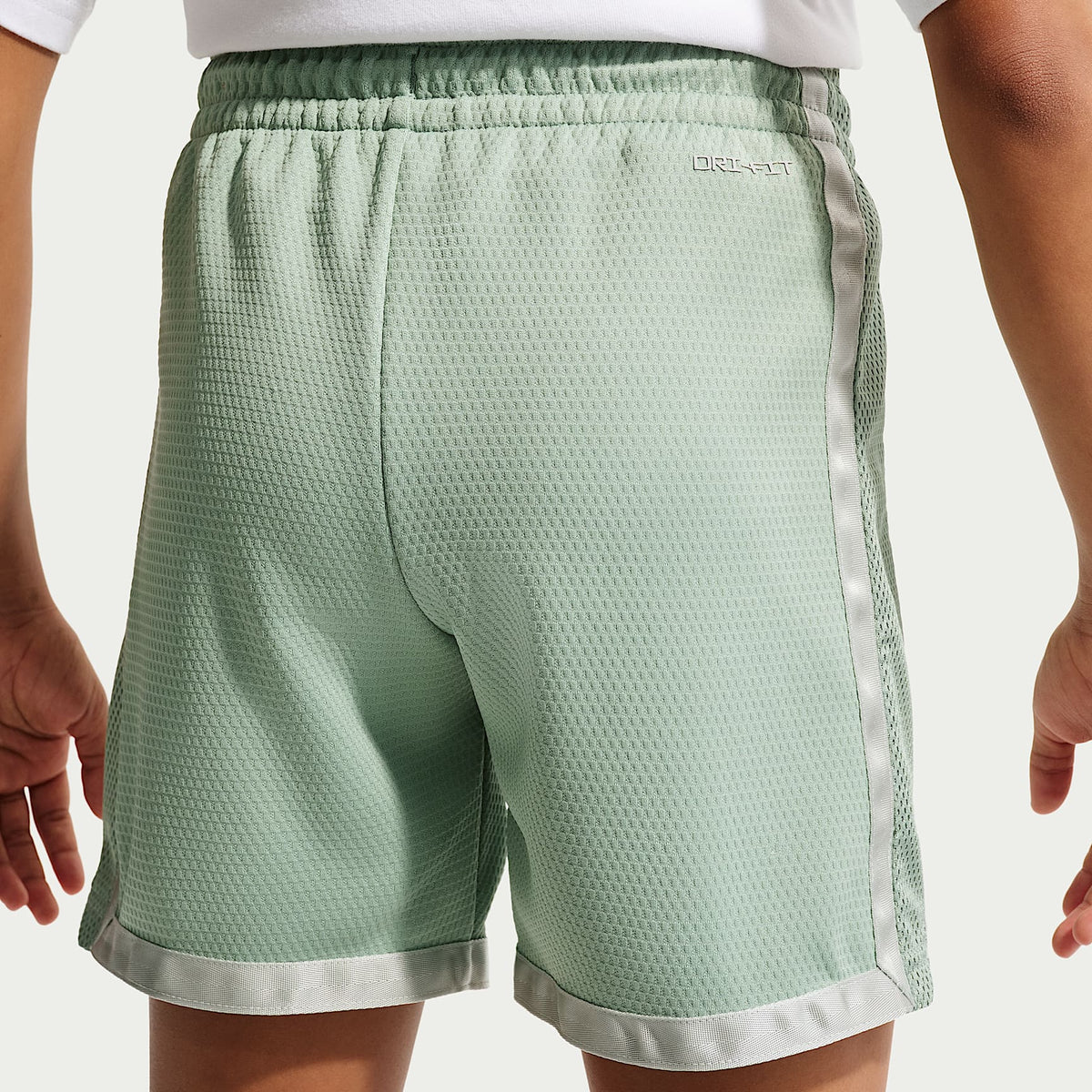 Shorts Dri-FIT Mamba para niños de talla grande Kobe – Vapor/Vapor – vista 5