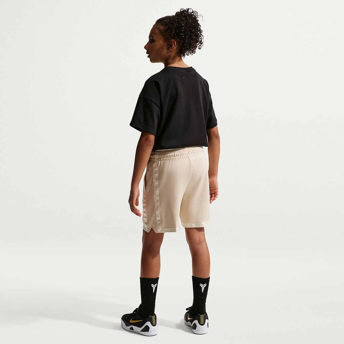 Shorts Dri-FIT Mamba para niños de talla grande Kobe – Duna/Duna – vista 7