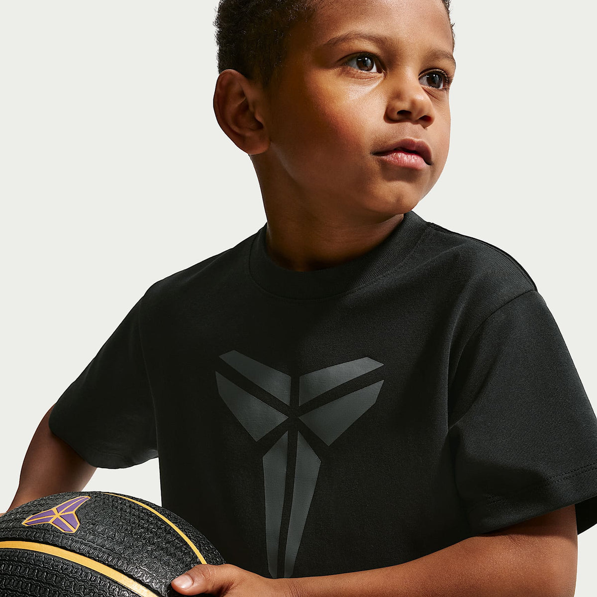 Playera Sheath de secado rápido para niños talla pequeña Nike – Negro – vista 3