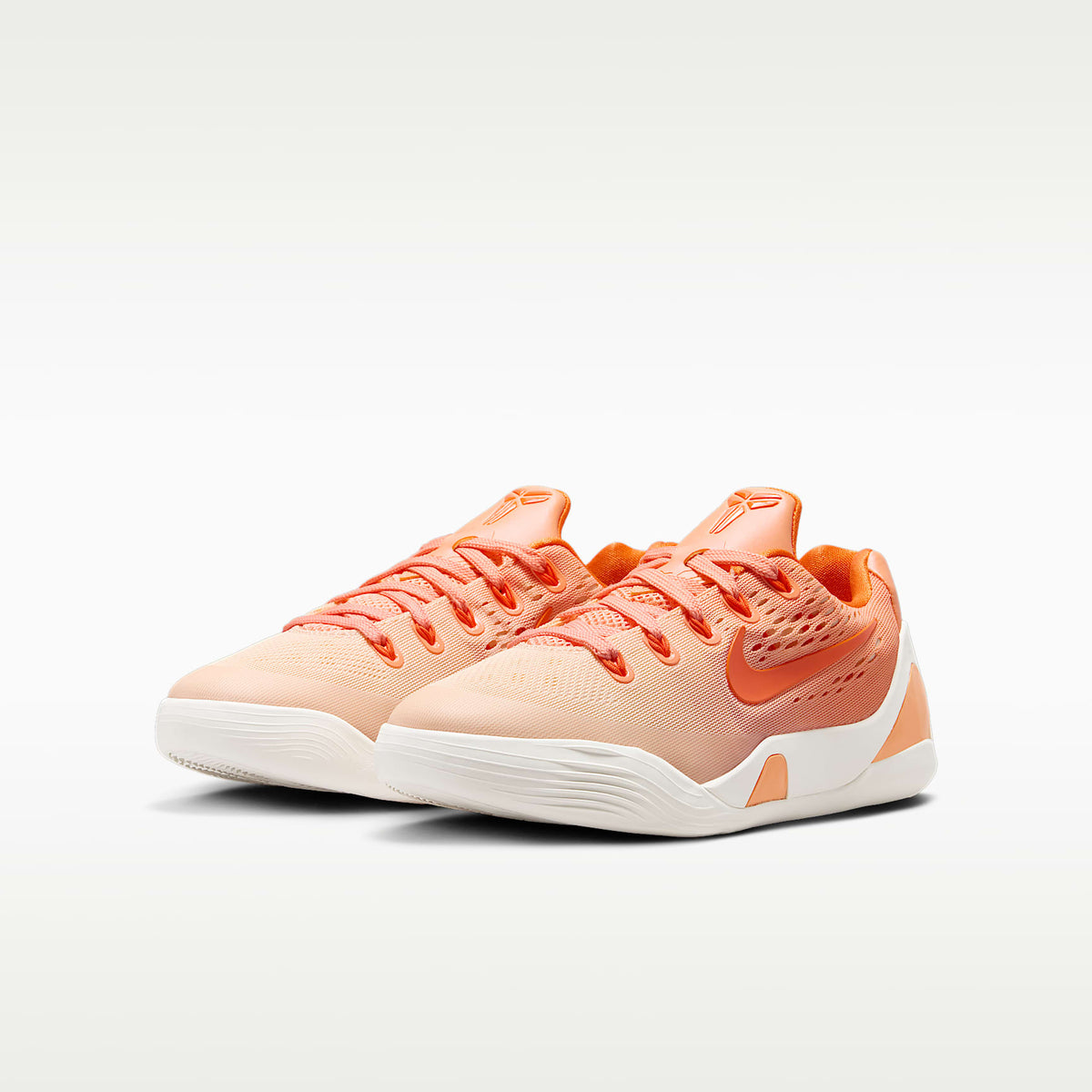Kobe IX Low EM – Escarcha naranja/Naranja brillante/Blanco cumbre/Melocotón hielo – vista 5