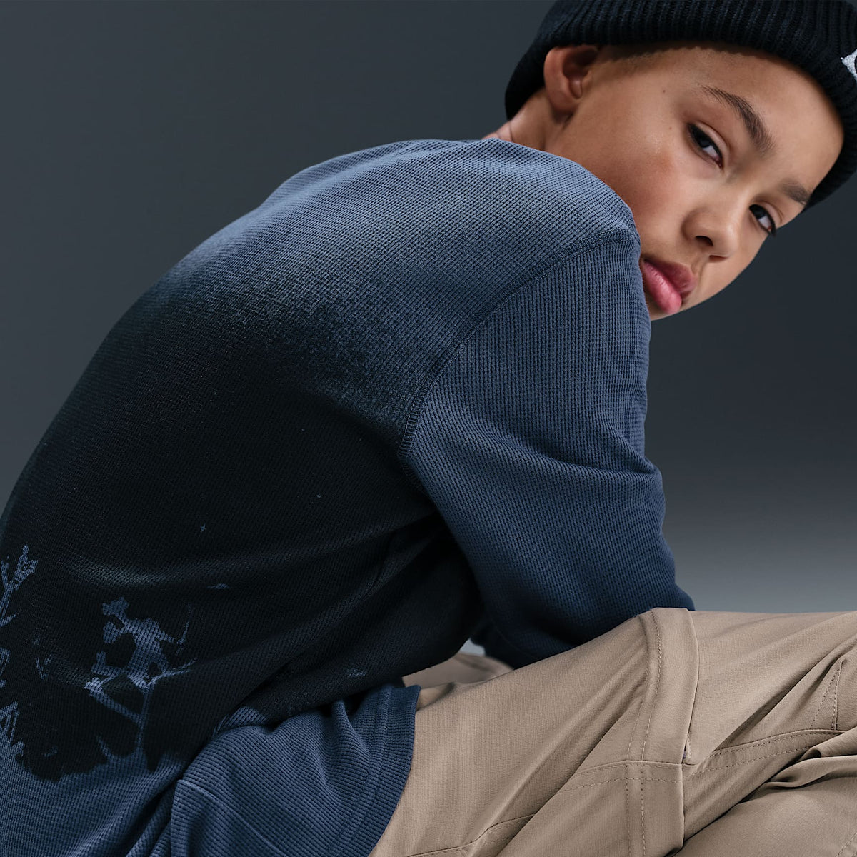 Playera de manga larga con diseño tipo waffle para niños talla grande Nike ACG – Trueno azul/Blanco cumbre – vista 5