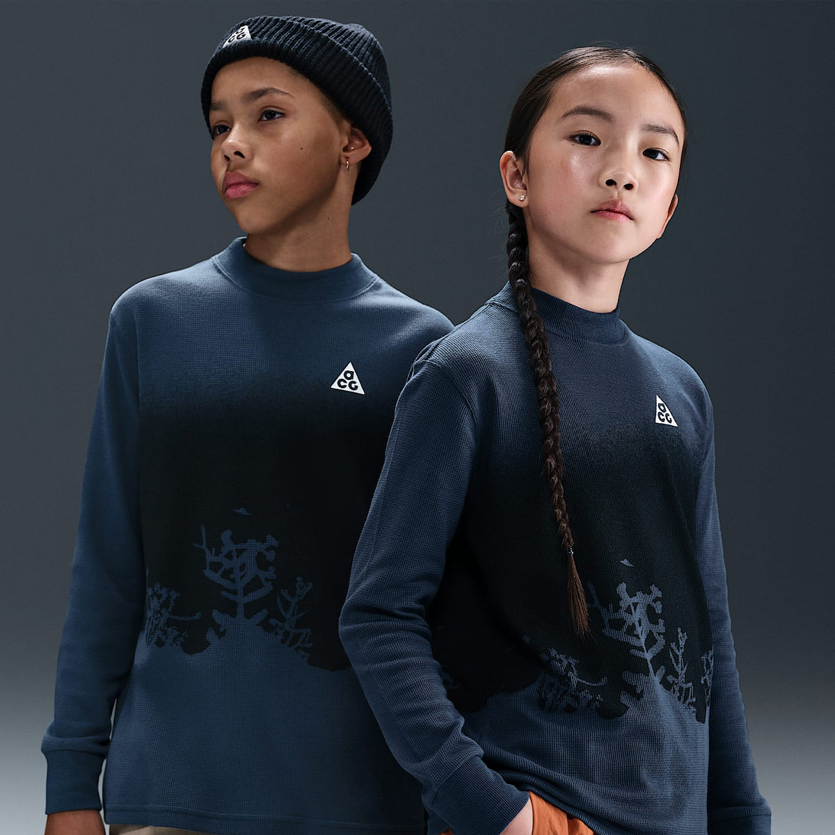 Playera de manga larga con diseño tipo waffle para niños talla grande Nike ACG – Trueno azul/Blanco cumbre – vista 1