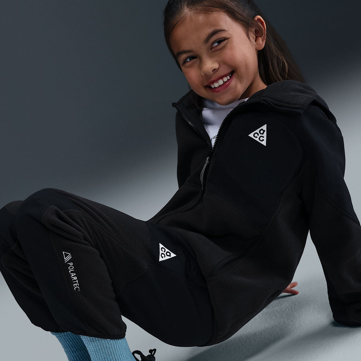 Pants Polartec® para niños talla grande Nike ACG "Wolf Tree" – Negro/Negro/Blanco cumbre – vista 5
