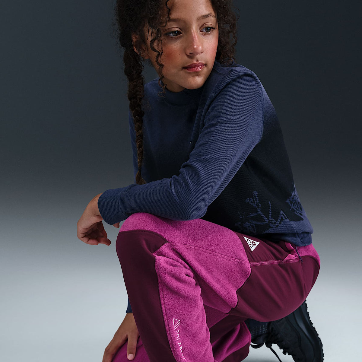 Pants Polartec® para niños talla grande Nike ACG "Wolf Tree" – Flor de cactus/Burdeos/Blanco cumbre – vista 5