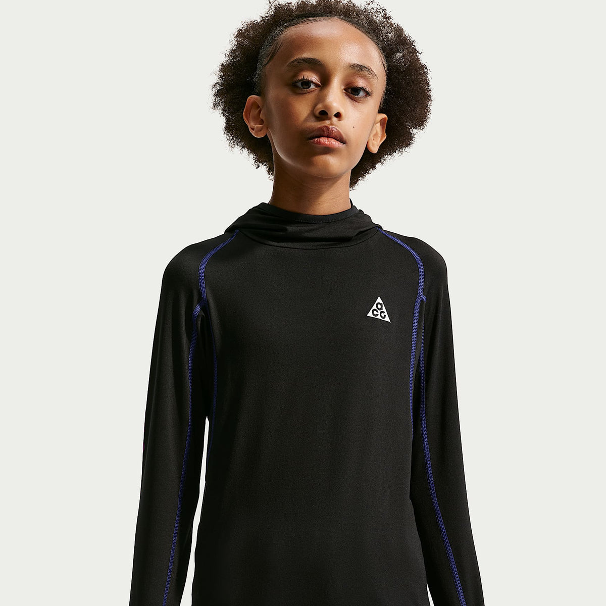 Playera de manga larga con protección contra los rayos UV para niños talla grande Nike ACG – Negro/Negro/Blanco cumbre – vista 1