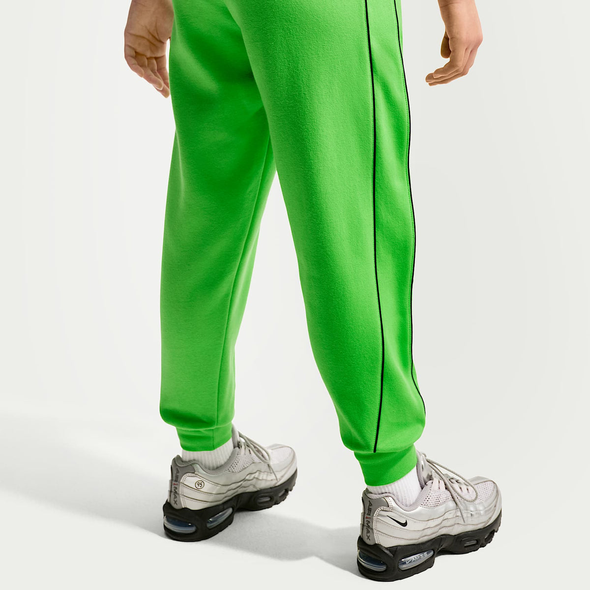 Joggers de tejido Fleece para niños talla grande Nike Air – Verde medio/Negro/Negro – vista 3
