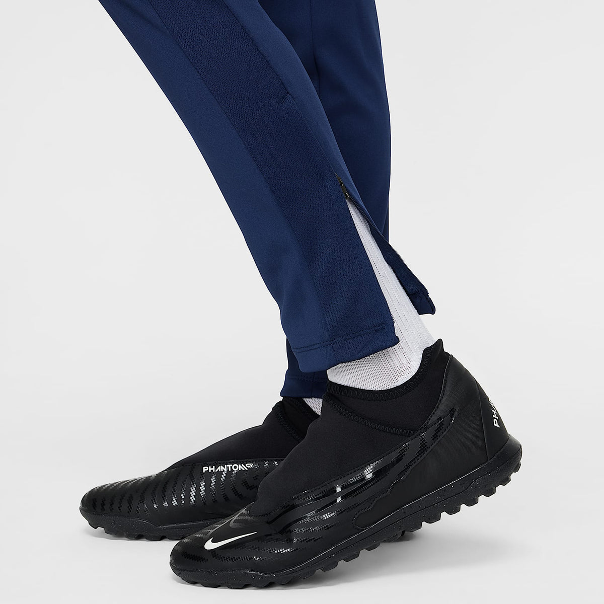 Pants de fútbol Dri-FIT para niños talla grande Nike Academy – Azul marino medianoche/Azul marino medianoche/Blanco – vista 6