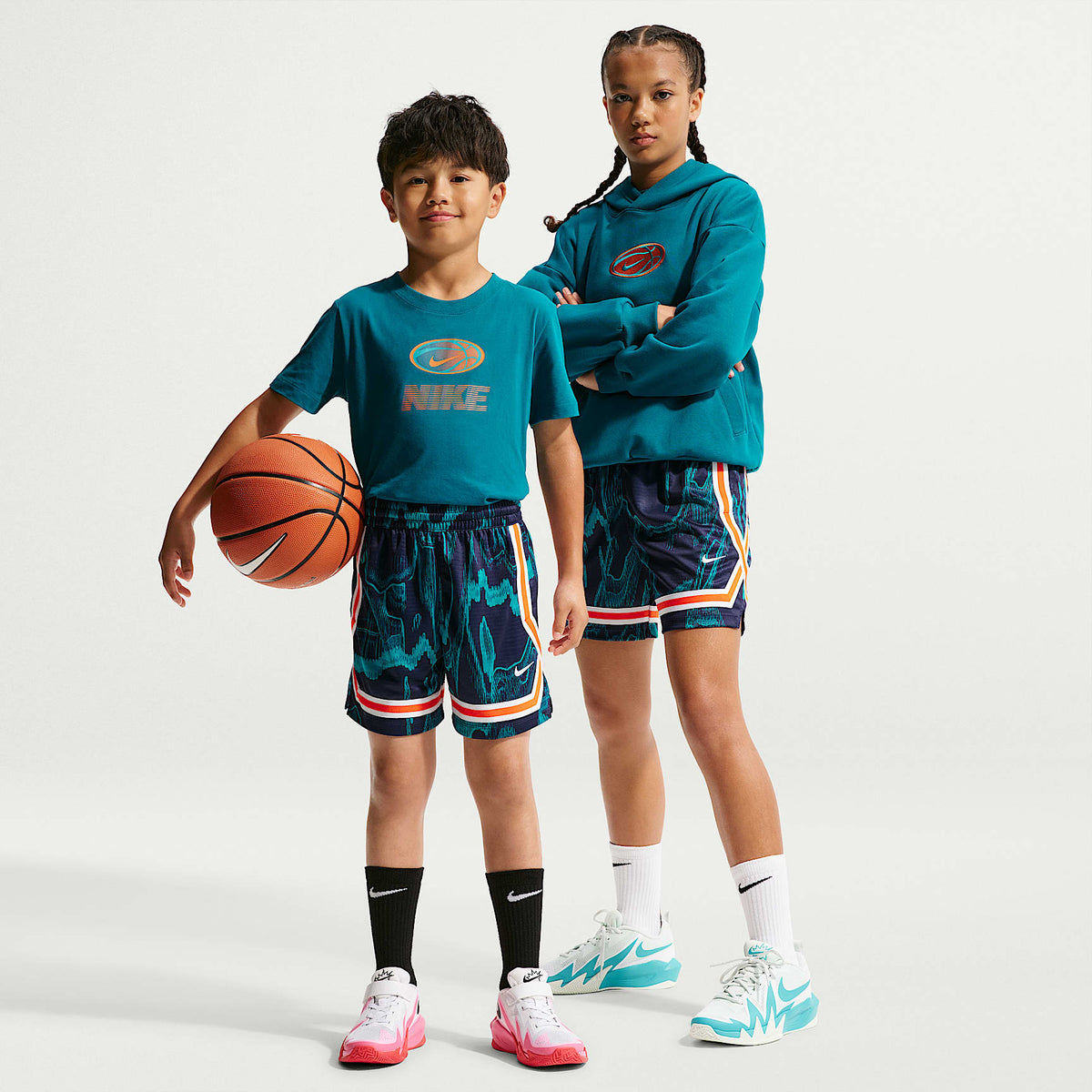 Shorts de básquetbol Dri-FIT para niños talla grande Nike Crossover – Azul marino medianoche/Blanco – vista 1