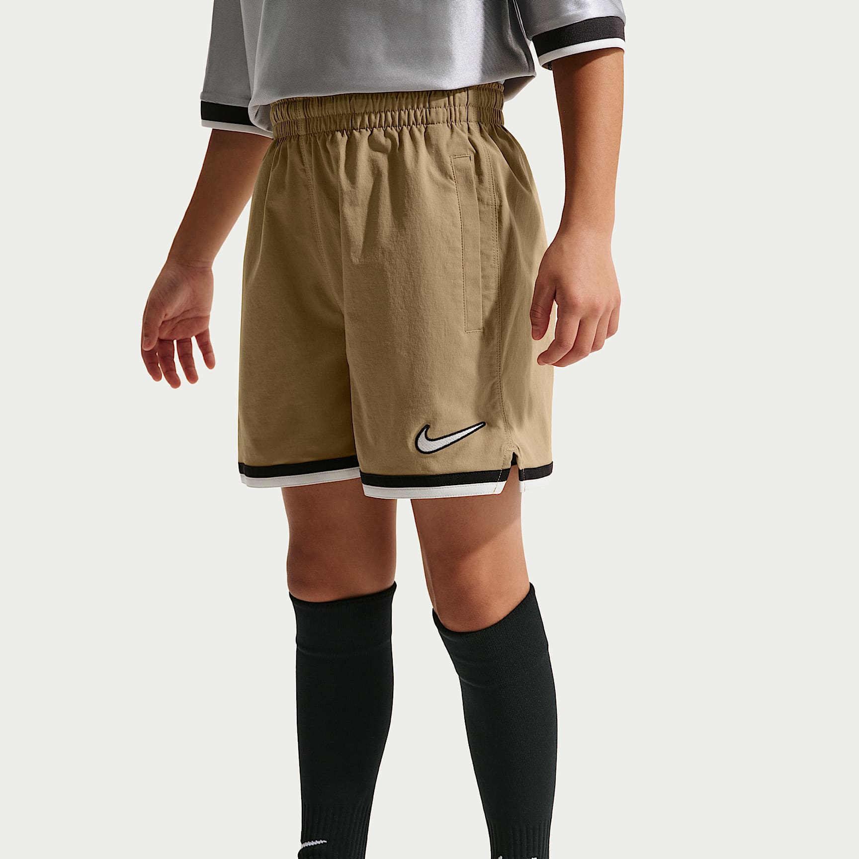 Shorts de fútbol Dri-FIT Nike Energy para niños talla grande – Avellana/Sombrío apagado/Blanco cumbre/Blanco cumbre – vista 2
