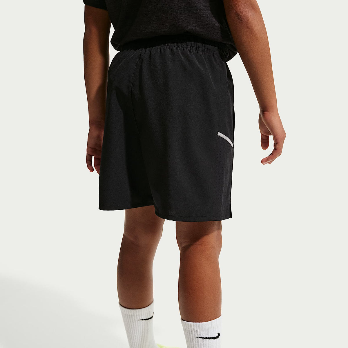 Shorts de entrenamiento Dri-FIT para niños talla grande Nike Miler – Negro/Negro – vista 3