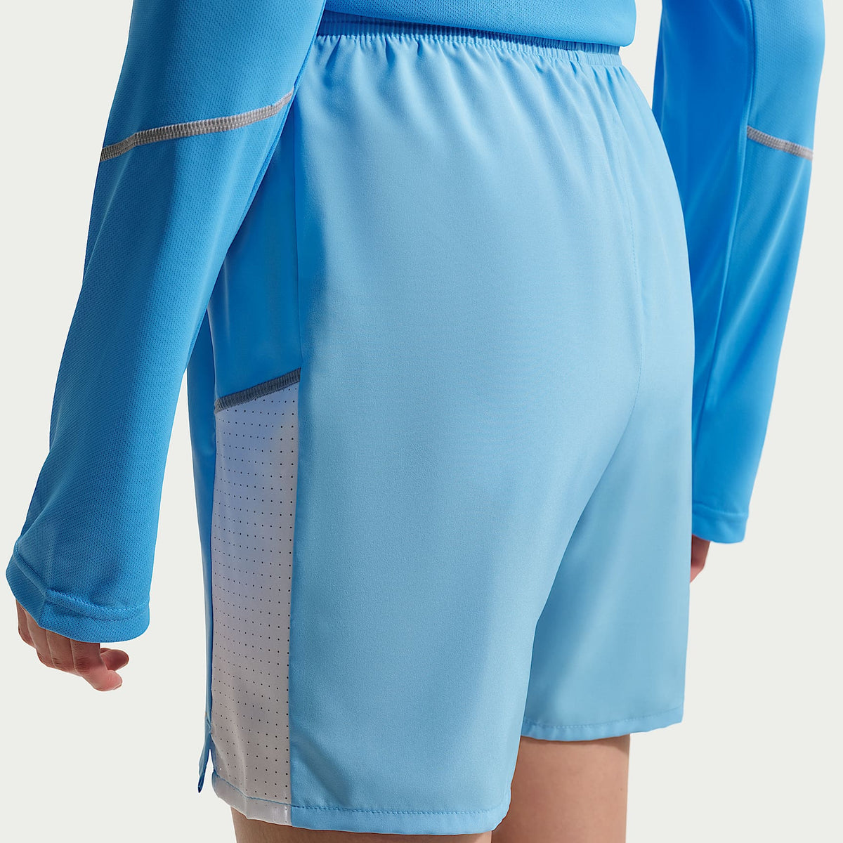 Shorts de entrenamiento Dri-FIT para niños talla grande Nike Miler – Azul fútbol/Blanco – vista 3