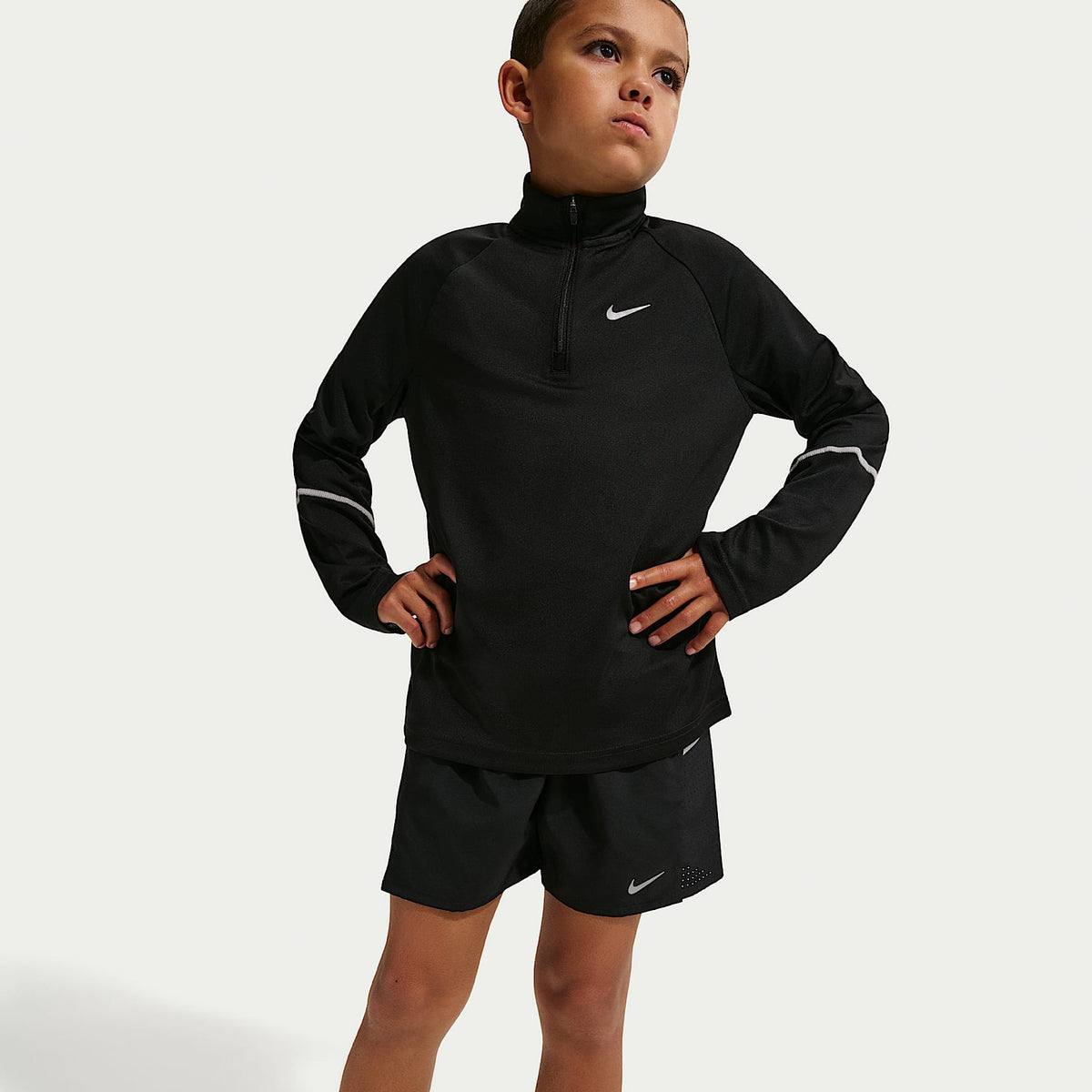 Shorts de entrenamiento Dri-FIT para niños talla grande Nike Miler – Negro/Negro – vista 4