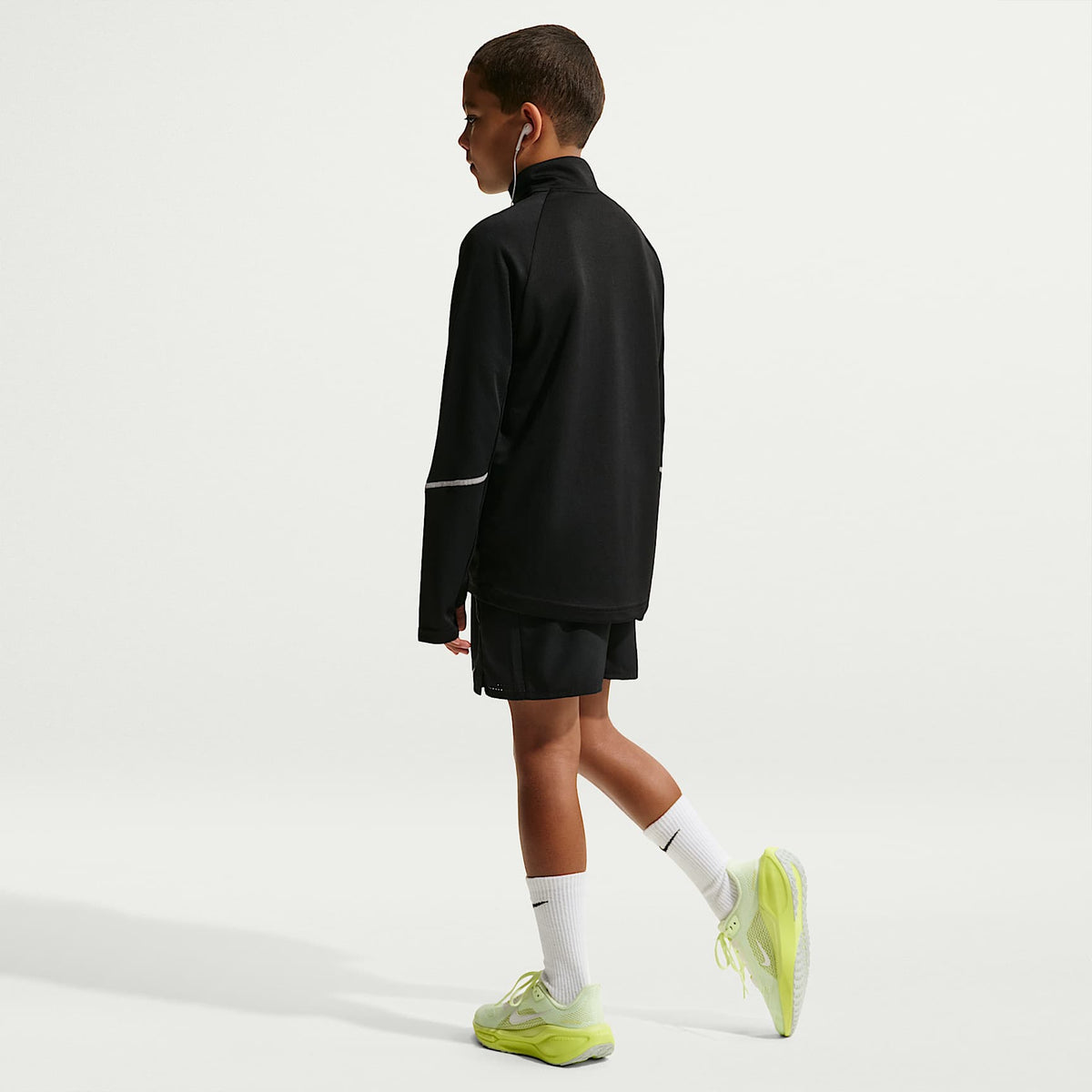 Shorts de entrenamiento Dri-FIT para niños talla grande Nike Miler – Negro/Negro – vista 5