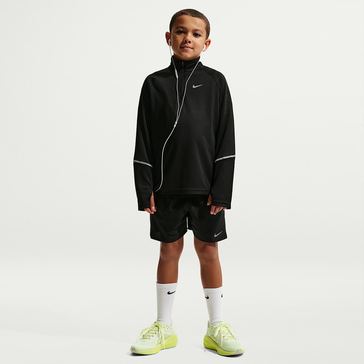 Shorts de entrenamiento Dri-FIT para niños talla grande Nike Miler – Negro/Negro – vista 1