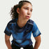 Playera de correr manga corta Dri-FIT para niños Nike Miler – Azul fútbol/Azul marino medianoche – vista 3