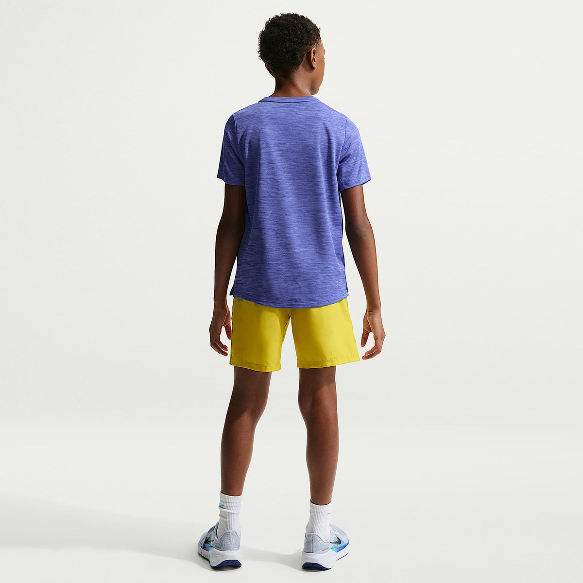 Playera de manga corta Nike Miler Dri-FIT para niños talla grande – Lapislázuli/Royal pulso/Jaspeado – vista 5
