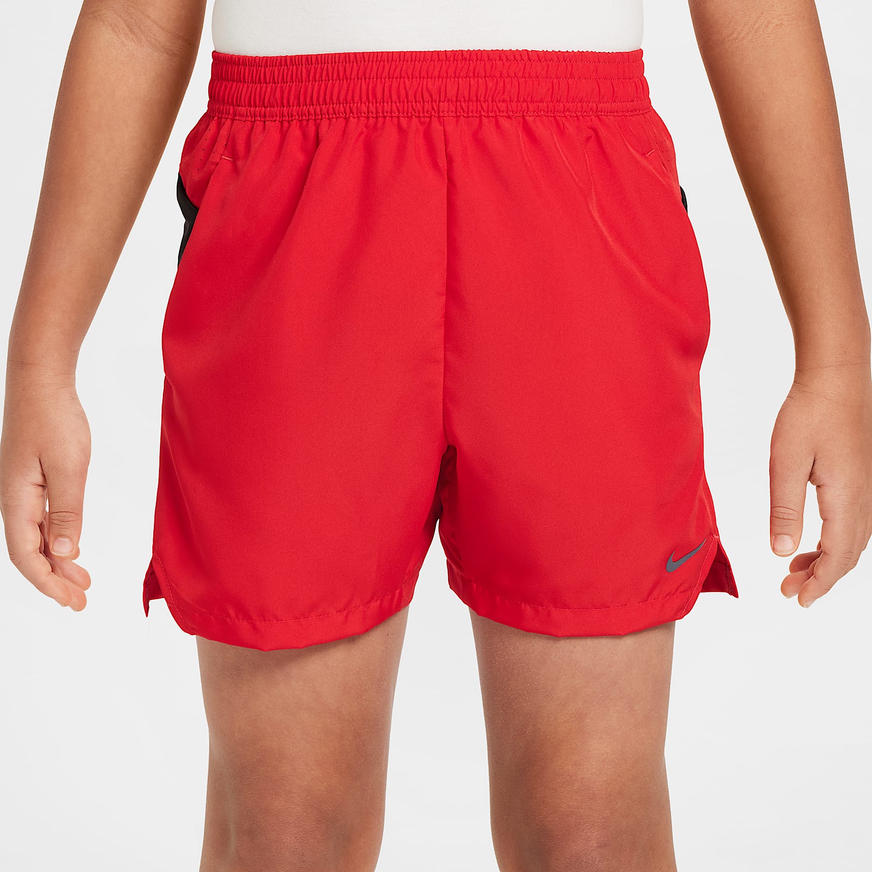 Shorts de tejido Woven Dri-FIT para niños talla grande Nike Multi Tech – Rojo universitario/Negro – vista 2