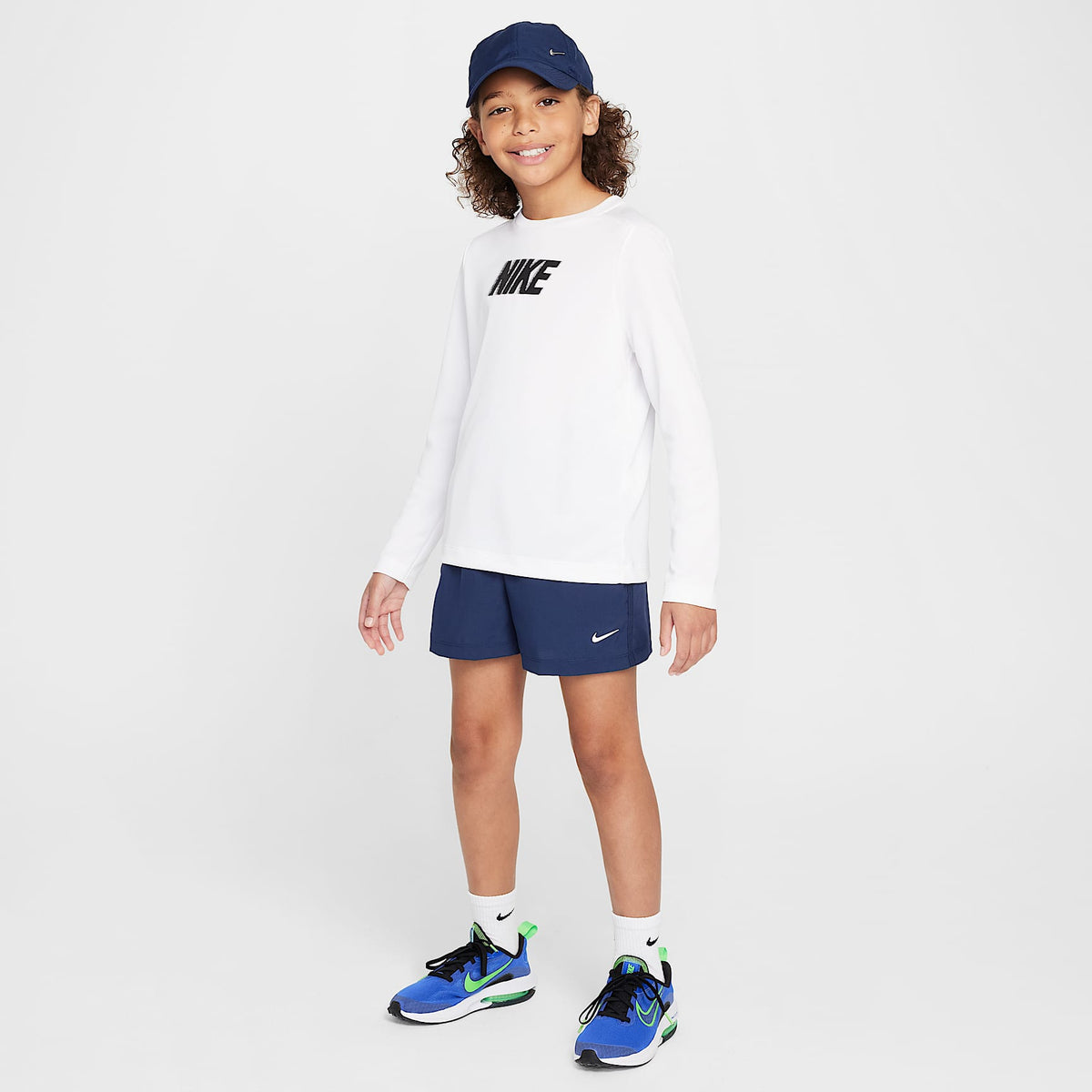 Shorts Dri-FIT de tejido Woven para niños talla grande Nike Multi – Azul marino medianoche/Blanco – vista 7