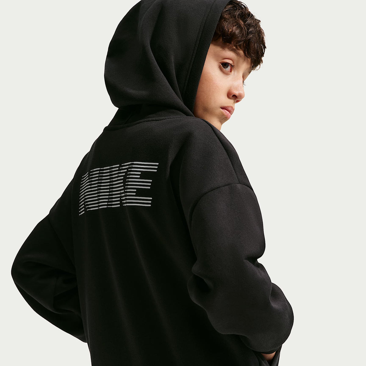 Sudadera con gorro de básquetbol Dri-FIT para niños talla grande Nike – Negro/Blanco – vista 5