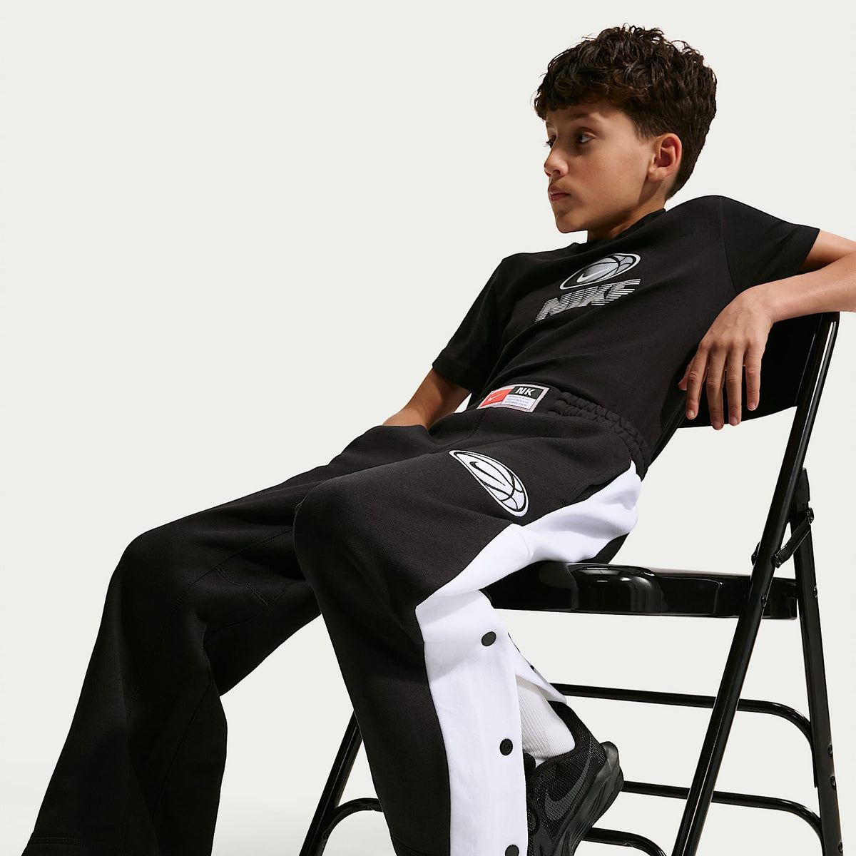 Pants de básquetbol para niño talla grande Nike – Negro/Blanco/Blanco – vista 4