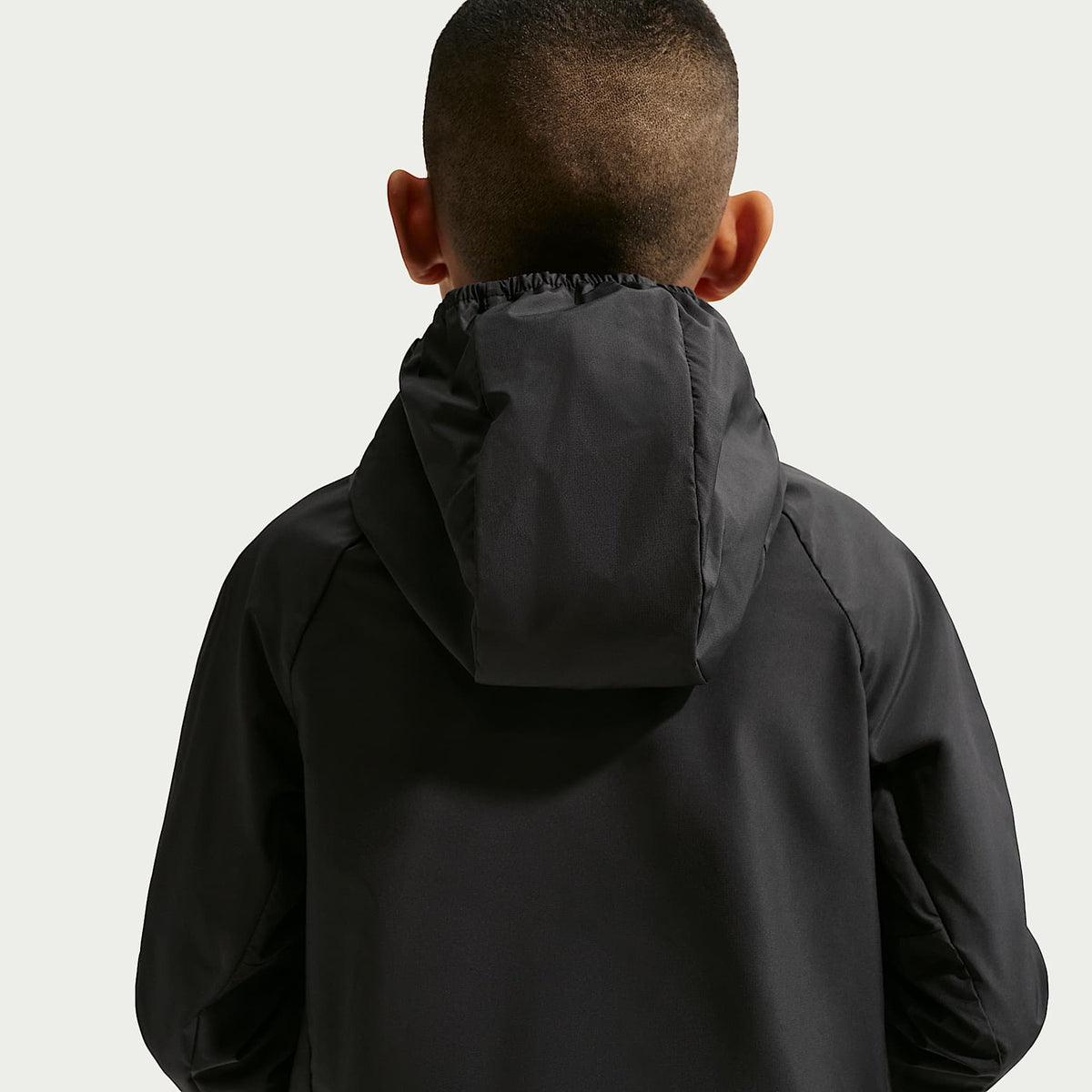 Chamarra de entrenamiento para niños Nike Miler Repel UV – Negro – vista 5
