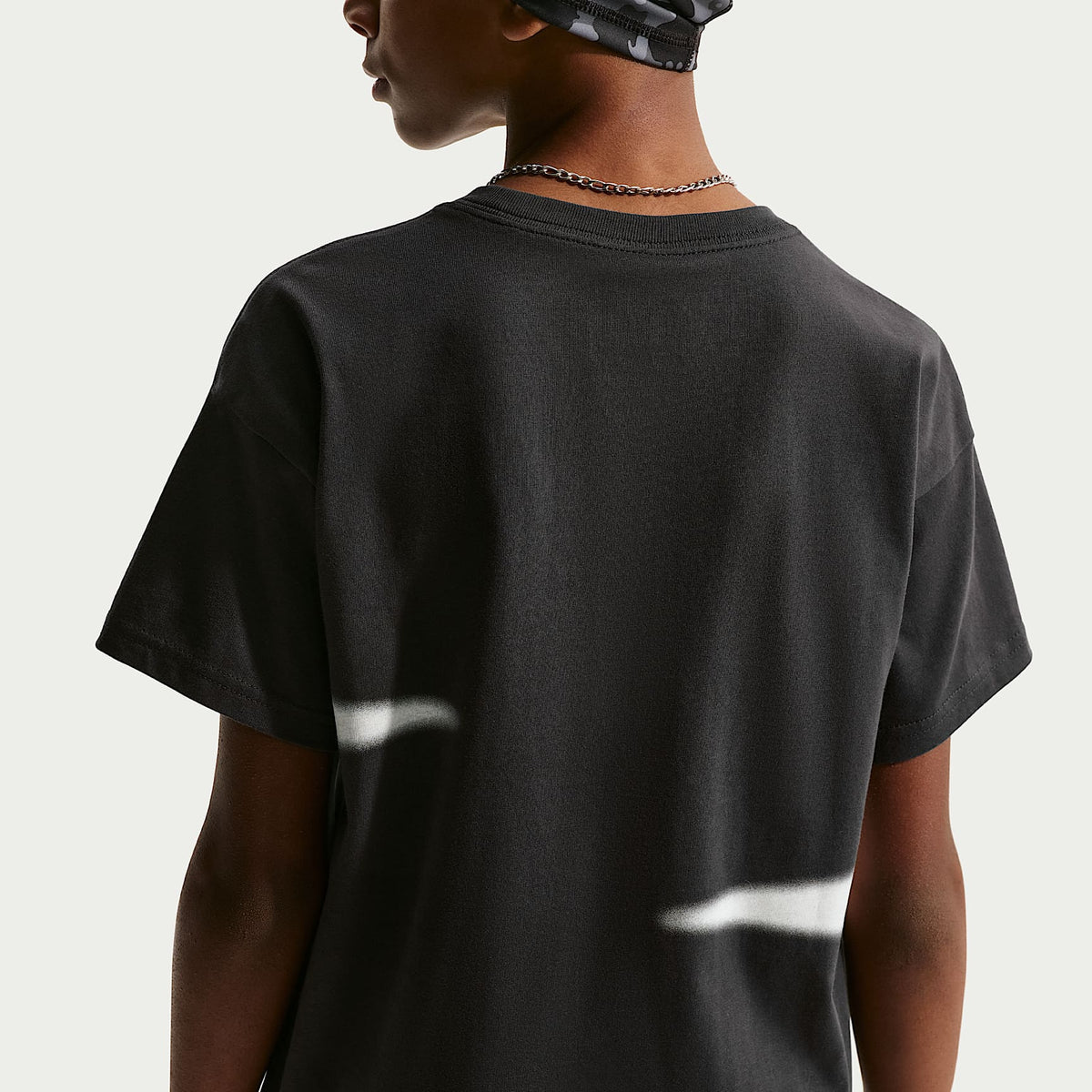 Playera Max90 para niños talla grande Nike All Star Weekend – Sombrío apagado – vista 2
