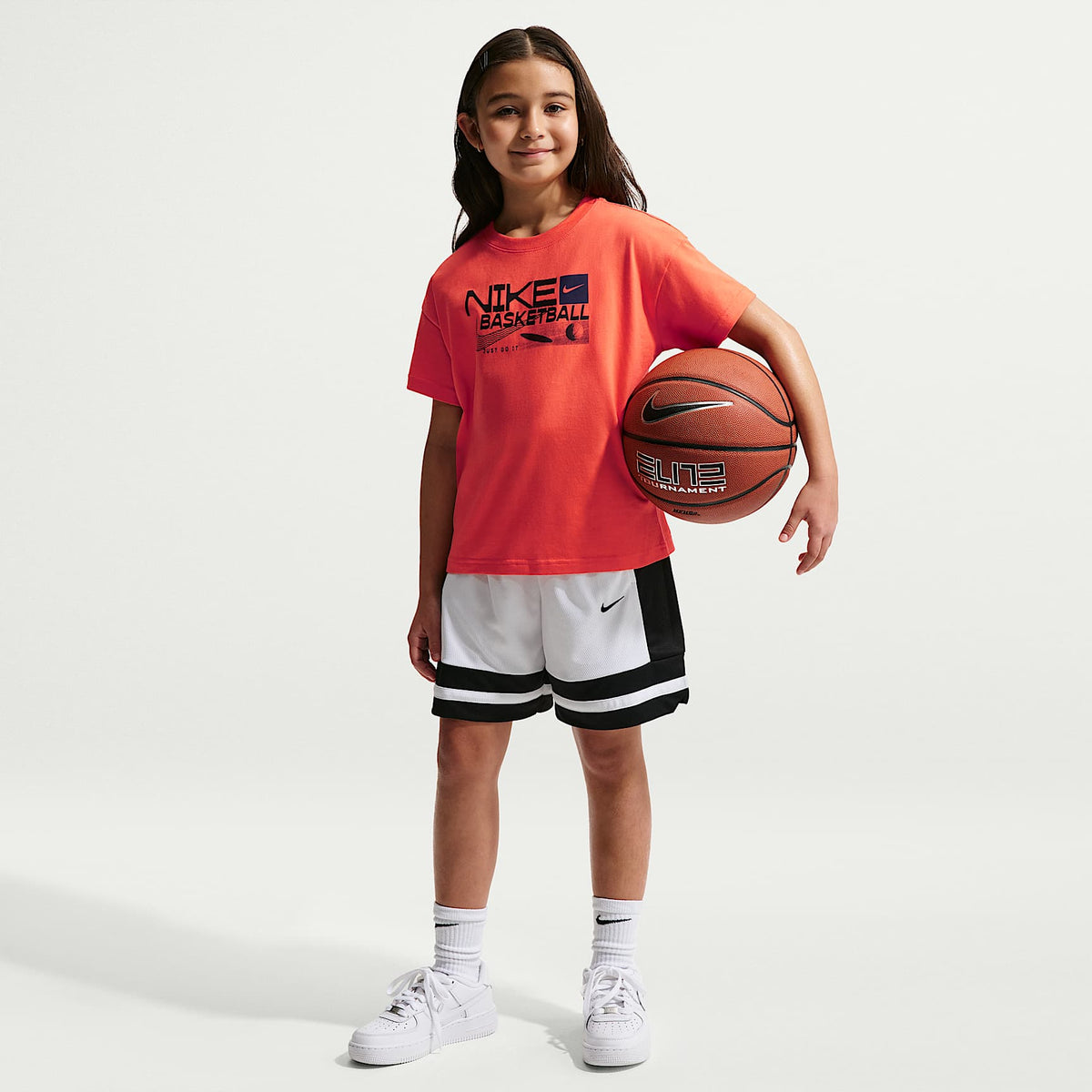 Playera para niños Nike Sportswear – Naranja césped – vista 4