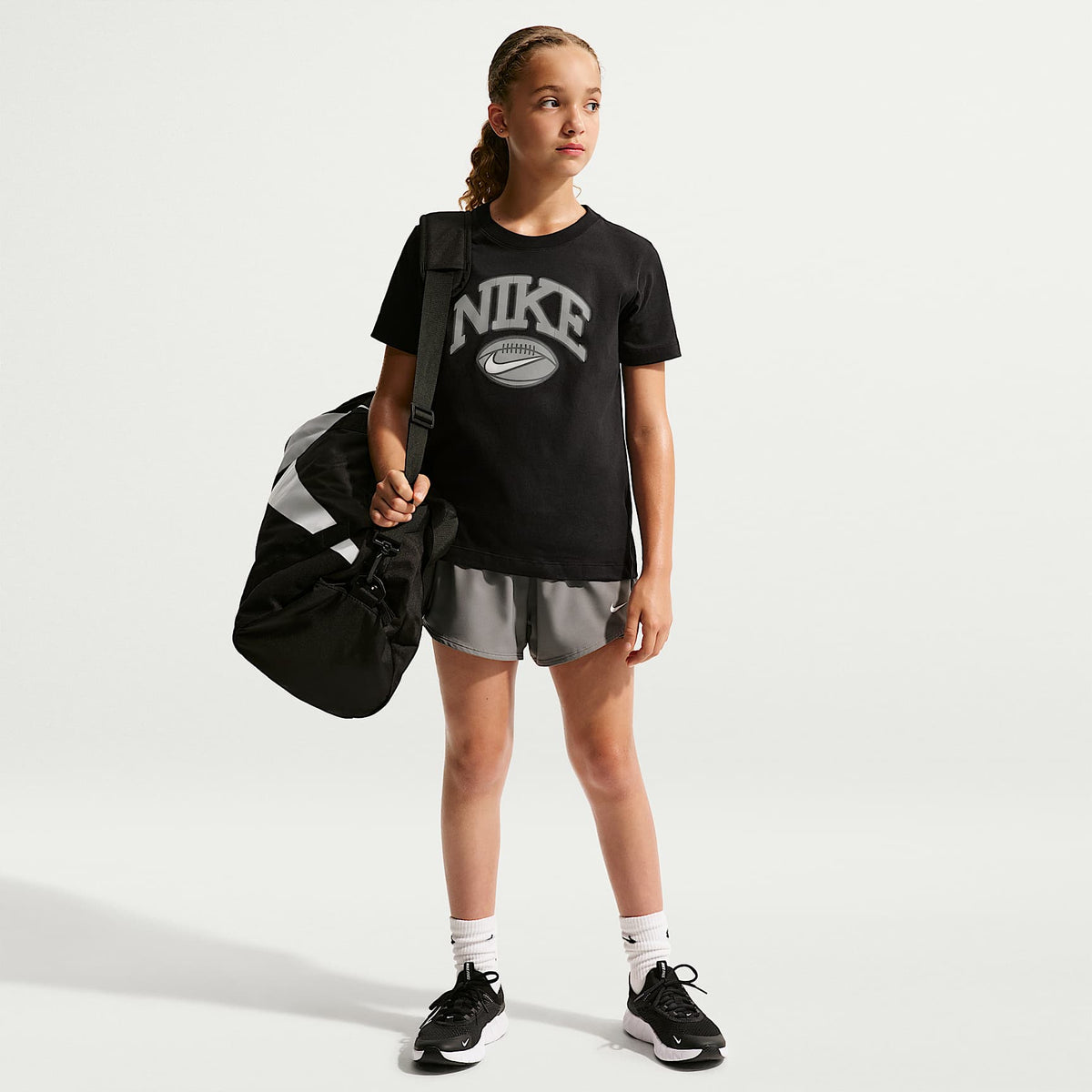 Playera de fútbol para niños talla grande Nike – Negro – vista 6